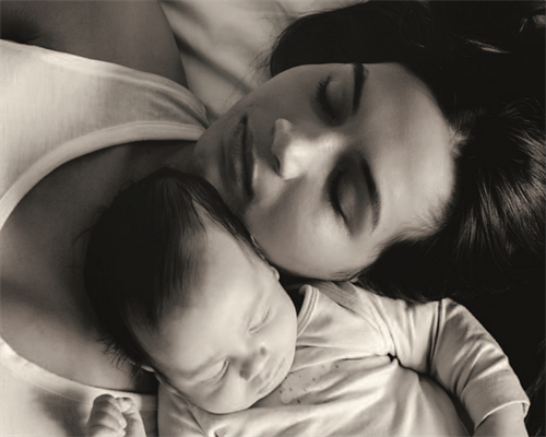 停经半年又来月经正常吗（产后月经不调正常吗）